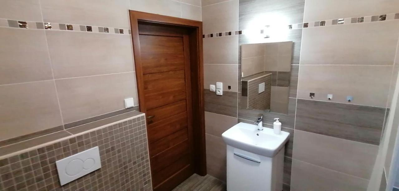 Ubytovani Na Spaciru Mikulov Exterior foto